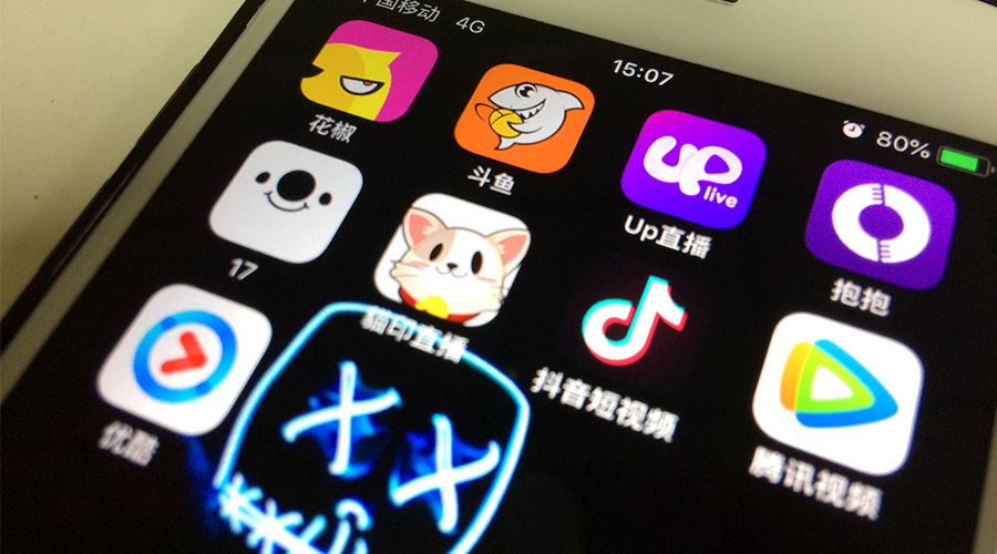 看了李佳琦的直播间，我总结了他直播5个讲故事技巧